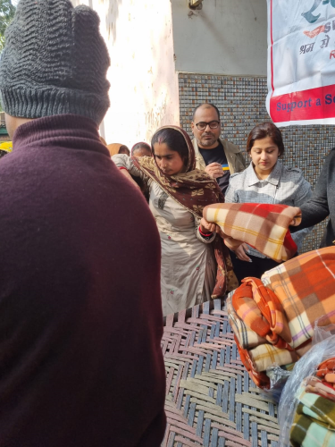 Blankets Distribution